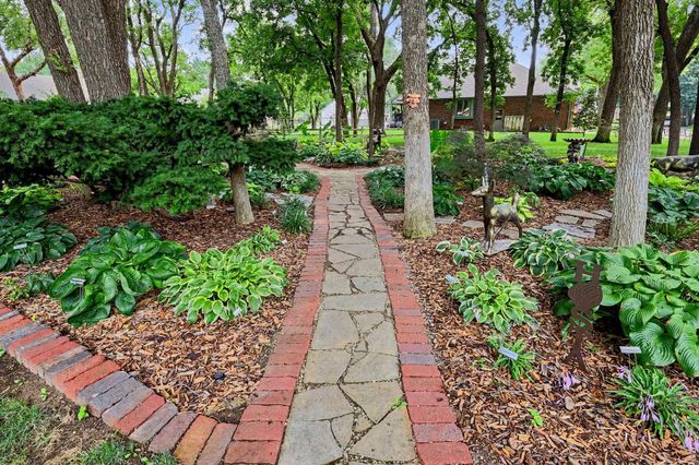 7712 W Harmony Ct, Wichita, KS 67209