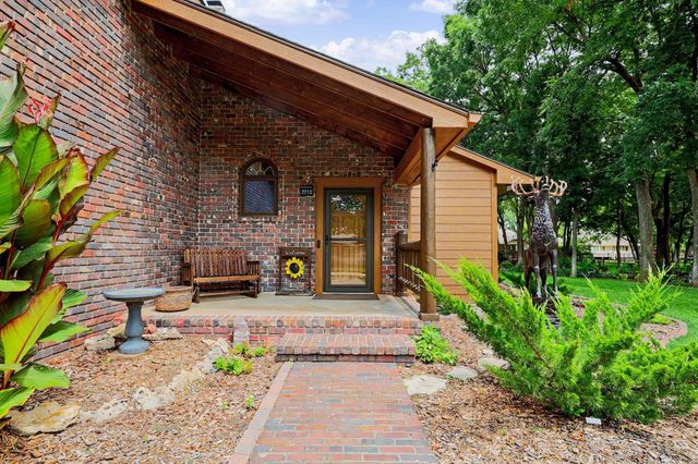 7712 W Harmony Ct, Wichita, KS 67209