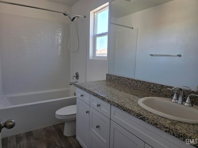 10917 Pasto Way, Bakersfield, CA 93306