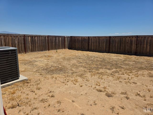 10917 Pasto Way, Bakersfield, CA 93306