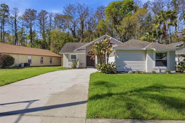 812 CRESTRIDGE DRIVE, Tarpon Springs, FL 34688