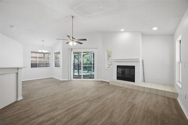 812 CRESTRIDGE DRIVE, Tarpon Springs, FL 34688