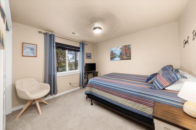 7002 E Columbia Dr, Spokane, WA 99217