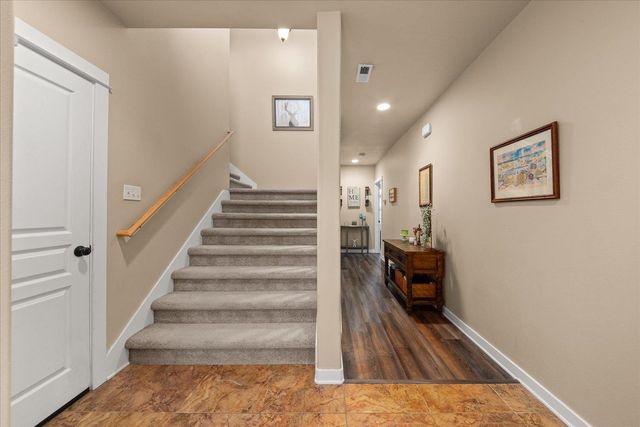 7002 E Columbia Dr, Spokane, WA 99217