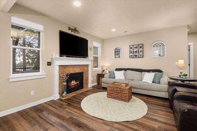 7002 E Columbia Dr, Spokane, WA 99217