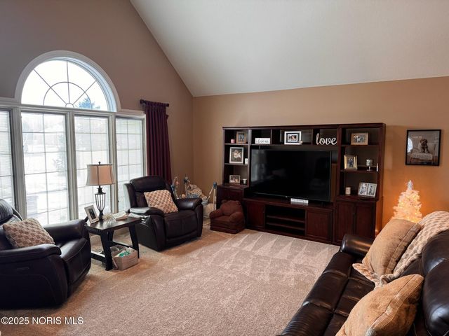 1001 Greystone Drive, Bryan, OH 43506