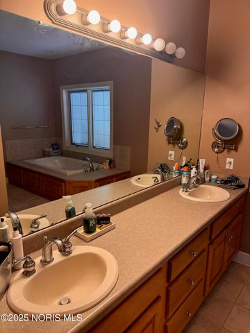 1001 Greystone Drive, Bryan, OH 43506