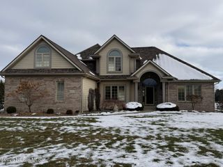 1001 Greystone Drive, Bryan, OH 43506