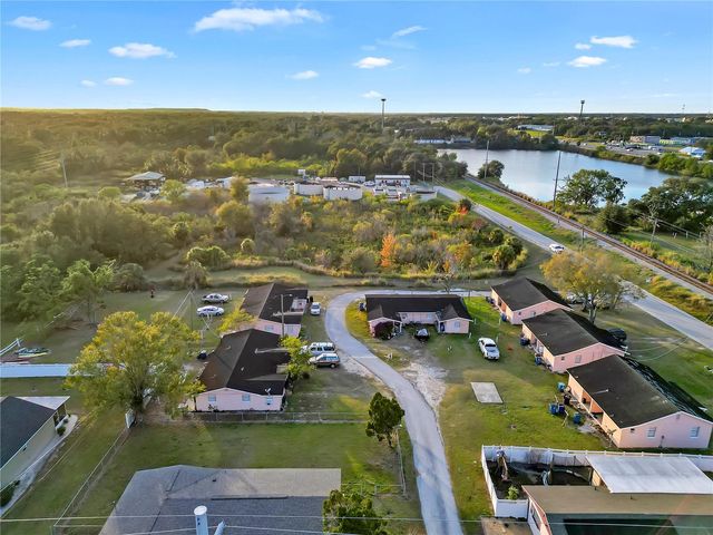 301 SW 3RD TERRACE, Mulberry, FL 33860