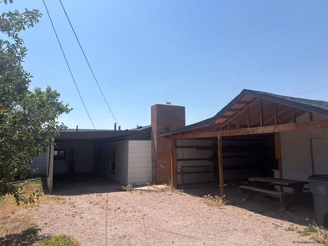 800 E 3RD ST, Cheyenne, WY 82007