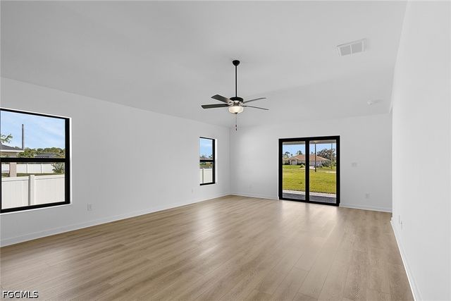 3105 45th ST, Lehigh Acres, FL 33976