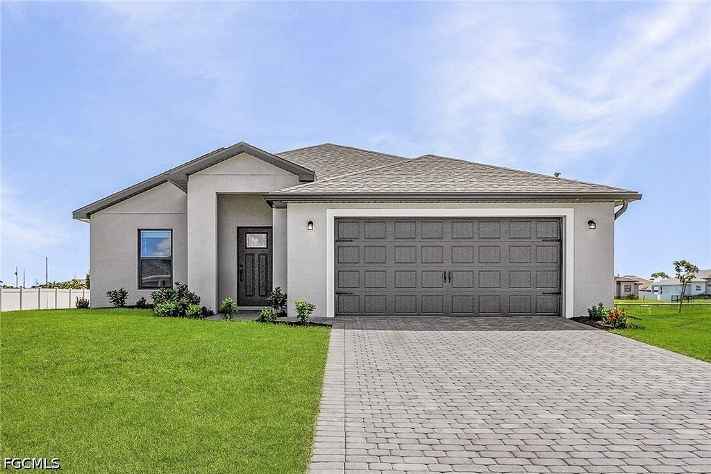 3105 45th ST, Lehigh Acres, FL 33976