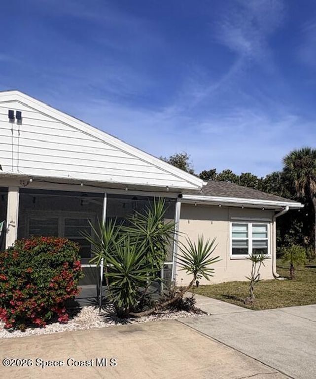 325 S Brevard Ave Avenue E, Cocoa Beach, FL 32931