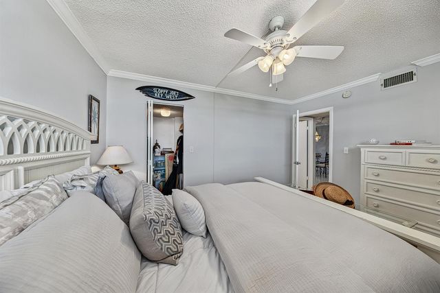 4800 Bayview Drive 402, Fort Lauderdale, FL 33308