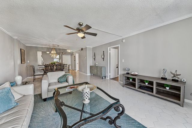 4800 Bayview Drive 402, Fort Lauderdale, FL 33308