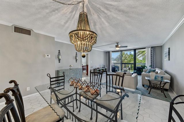 4800 Bayview Drive 402, Fort Lauderdale, FL 33308