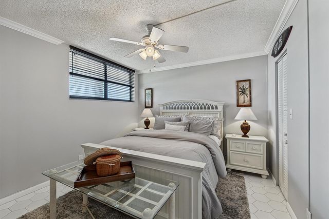 4800 Bayview Drive 402, Fort Lauderdale, FL 33308