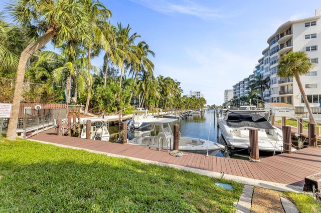 4800 Bayview Drive 402, Fort Lauderdale, FL 33308