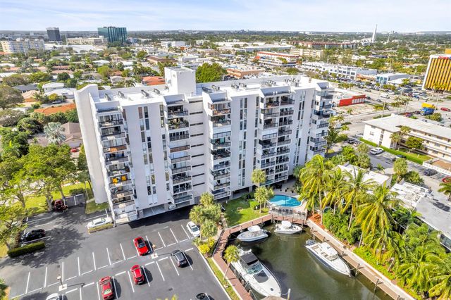 4800 Bayview Drive 402, Fort Lauderdale, FL 33308