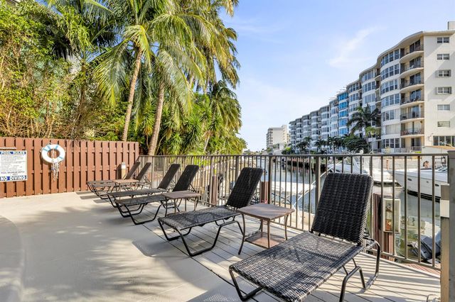 4800 Bayview Drive 402, Fort Lauderdale, FL 33308