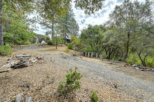 2428 Shirt Tail Tri, Cool, CA 95614