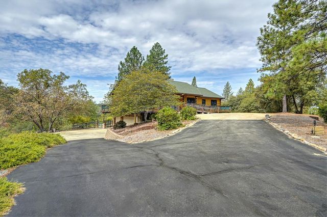 2428 Shirt Tail Tri, Cool, CA 95614