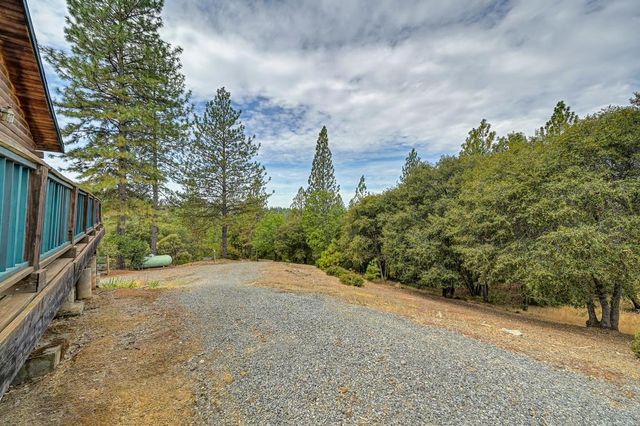 2428 Shirt Tail Tri, Cool, CA 95614