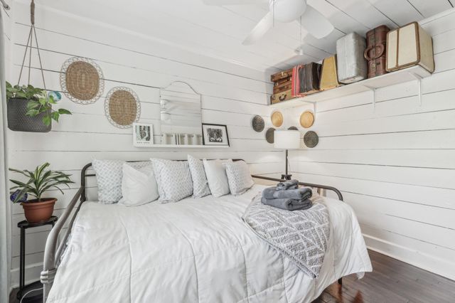 106 County Road 425, Spicewood, TX 78669