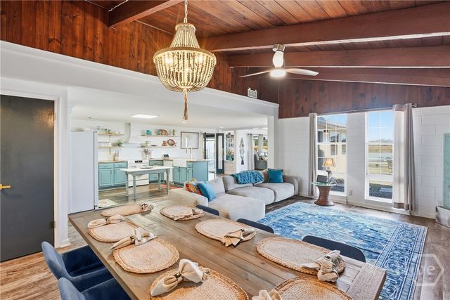 243 E 1st Street, Midway, GA 31320