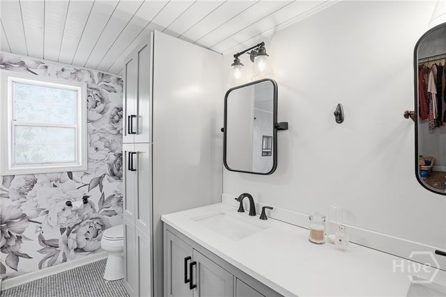 243 E 1st Street, Midway, GA 31320