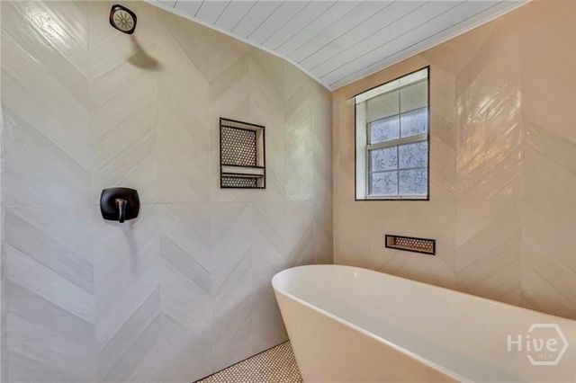 243 E 1st Street, Midway, GA 31320