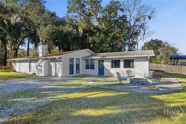 243 E 1st Street, Midway, GA 31320