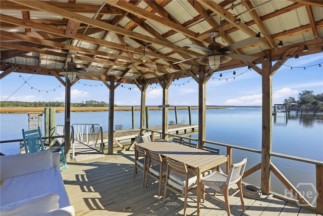 243 E 1st Street, Midway, GA 31320