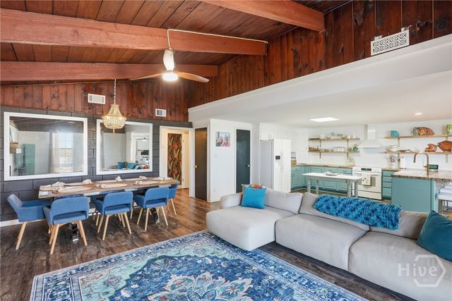 243 E 1st Street, Midway, GA 31320