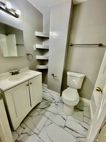 92 West Main Street 2, Vernon, CT 06066