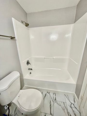 92 West Main Street 2, Vernon, CT 06066