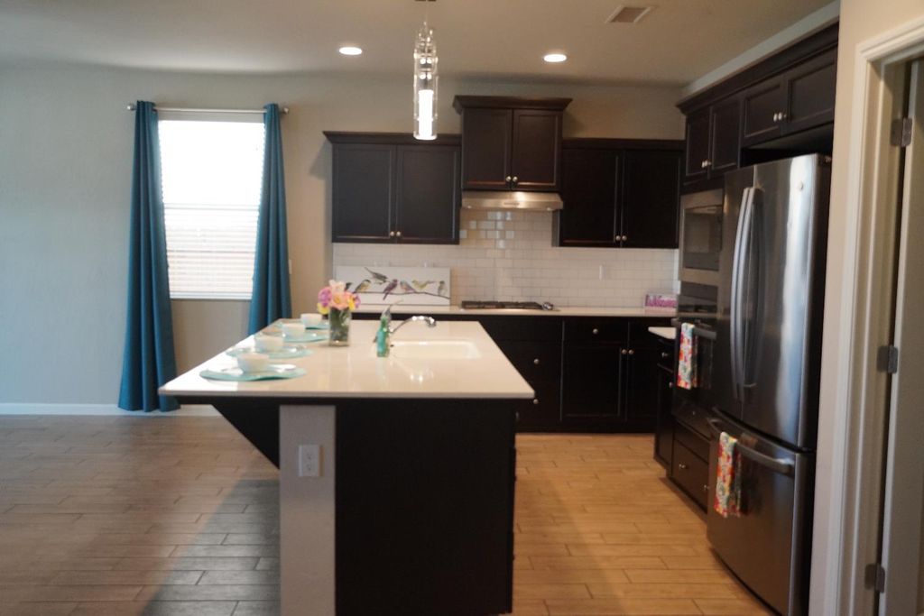 Image 40 of property listing at 7478 E Flint Way, Fresno, CA 93737