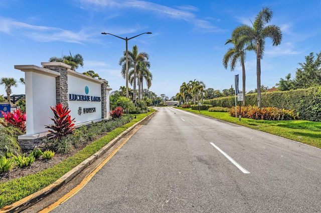 7268 Lenora Lane, Lake Worth, FL 33467