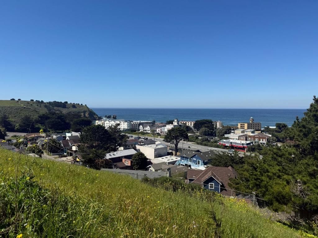 Image 5 of property listing at 0 Oddstad Way, Pacifica, CA 94044