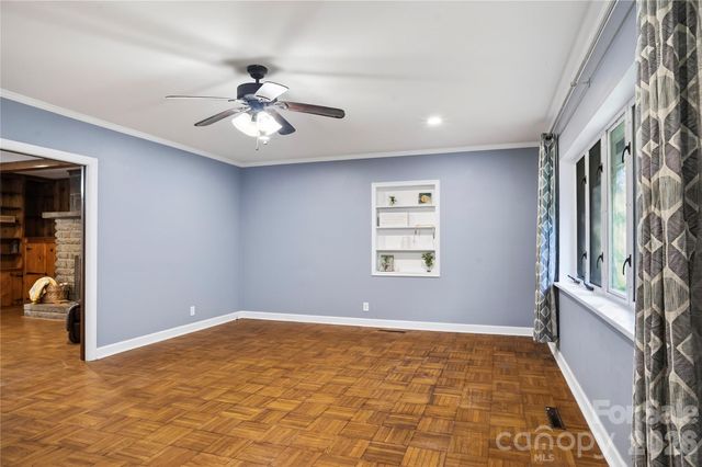 3002 Kanuga Road, Hendersonville, NC 28739