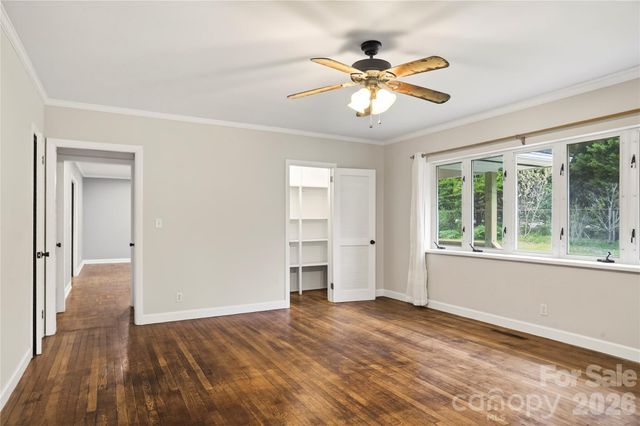 3002 Kanuga Road, Hendersonville, NC 28739