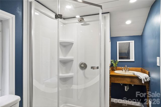 3002 Kanuga Road, Hendersonville, NC 28739