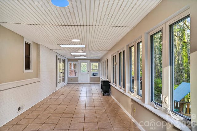 3002 Kanuga Road, Hendersonville, NC 28739