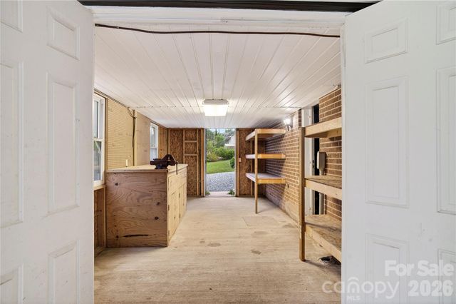 3002 Kanuga Road, Hendersonville, NC 28739