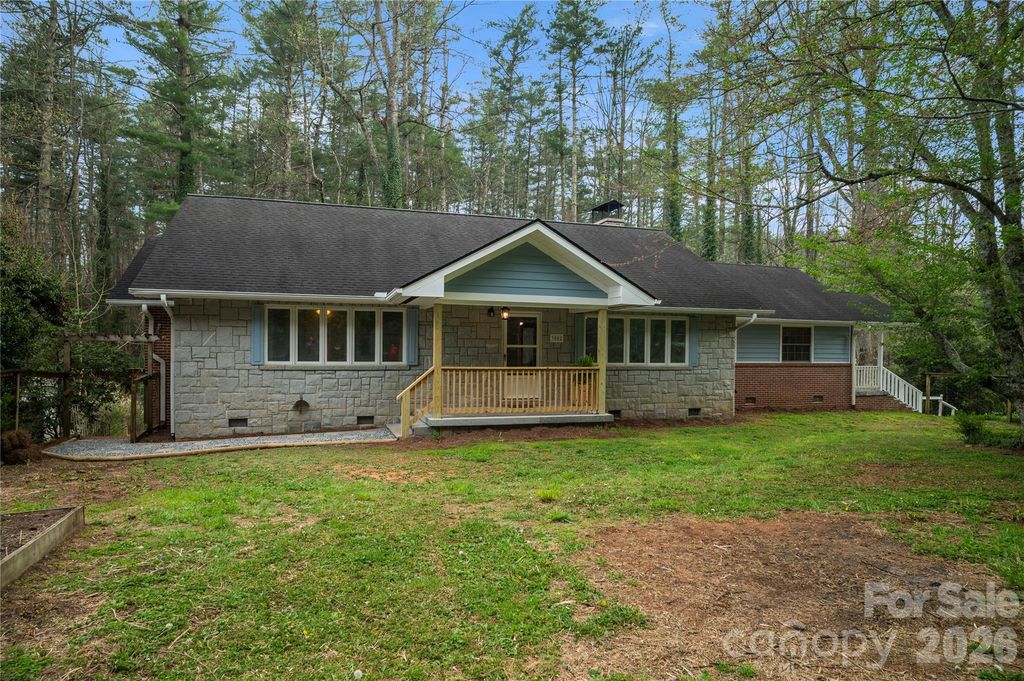 3002 Kanuga Road, Hendersonville, NC 28739