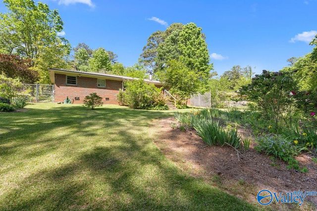 2417 Sunset Strip, Gadsden, AL 35904