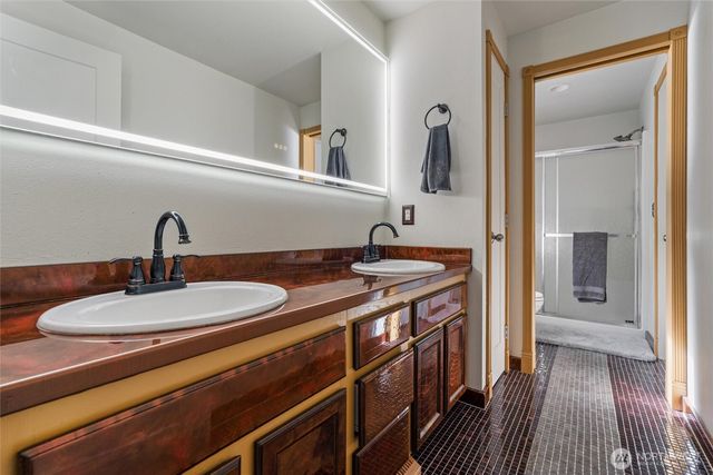 803 Collins Creek Lane E, Port Orchard, WA 98366