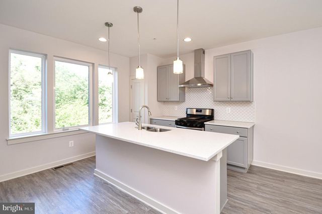 1550 TRAFALGAR LN, Frederick, MD 21701