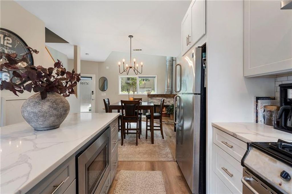 Image 14 of property listing at 2188 Millennium Way NE, Brookhaven, GA 30319
