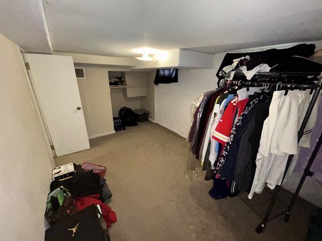 1301 S Vine St, Wichita, KS 67213